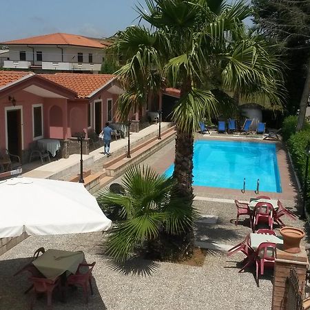 Hotel La Pineta Joppolo Екстериор снимка