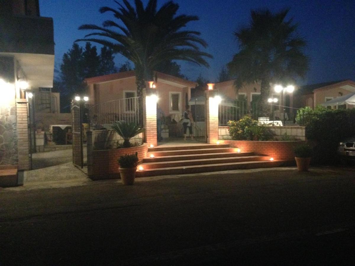 Hotel La Pineta Joppolo Екстериор снимка