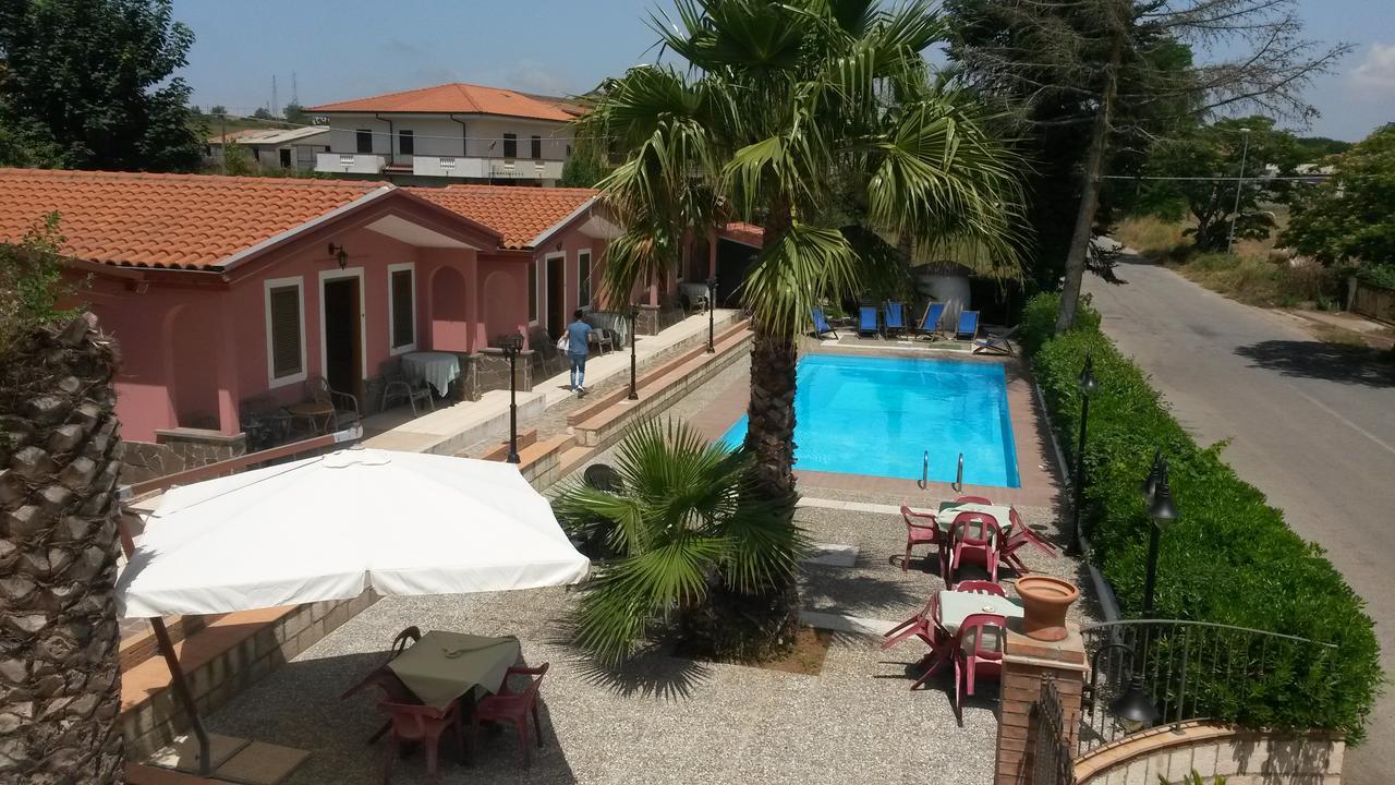 Hotel La Pineta Joppolo Екстериор снимка
