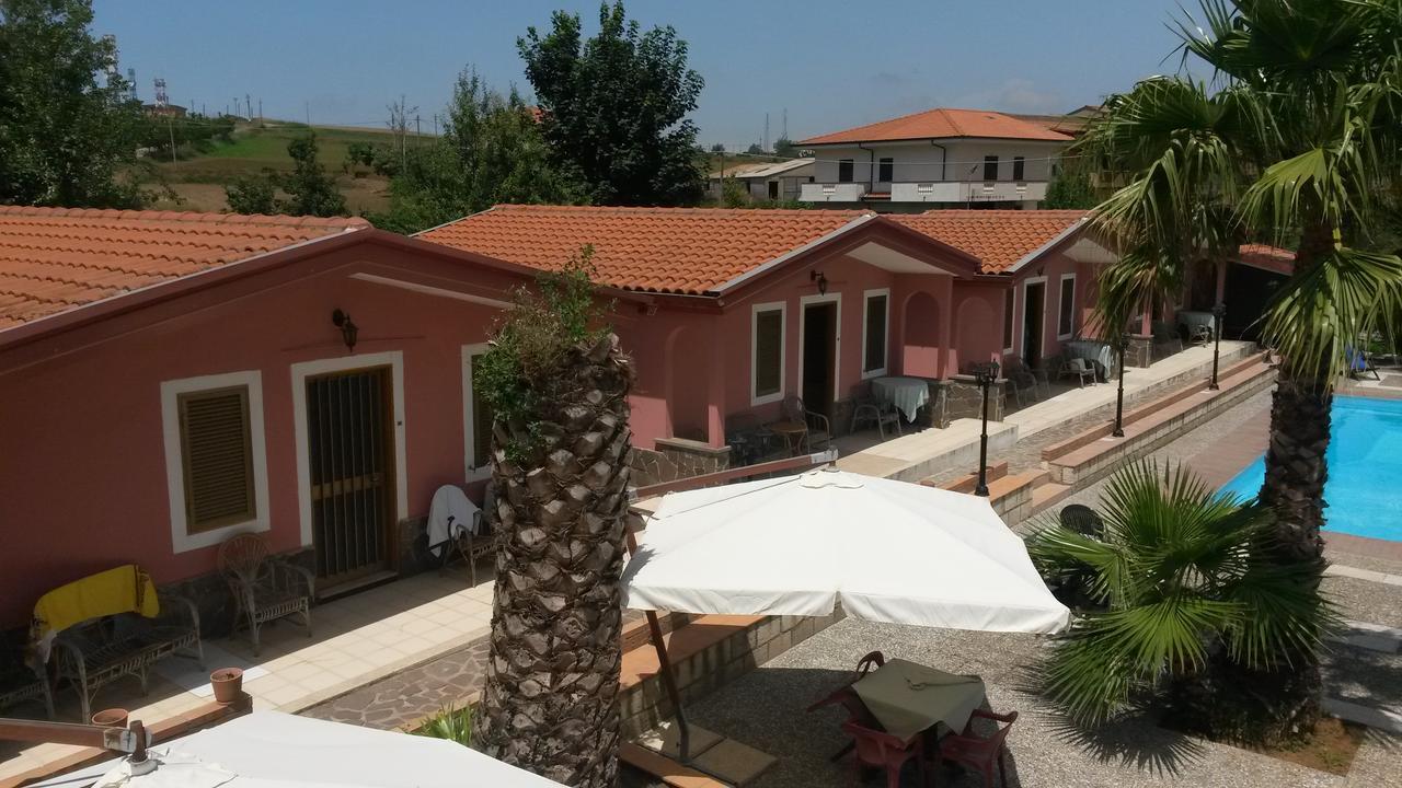 Hotel La Pineta Joppolo Екстериор снимка
